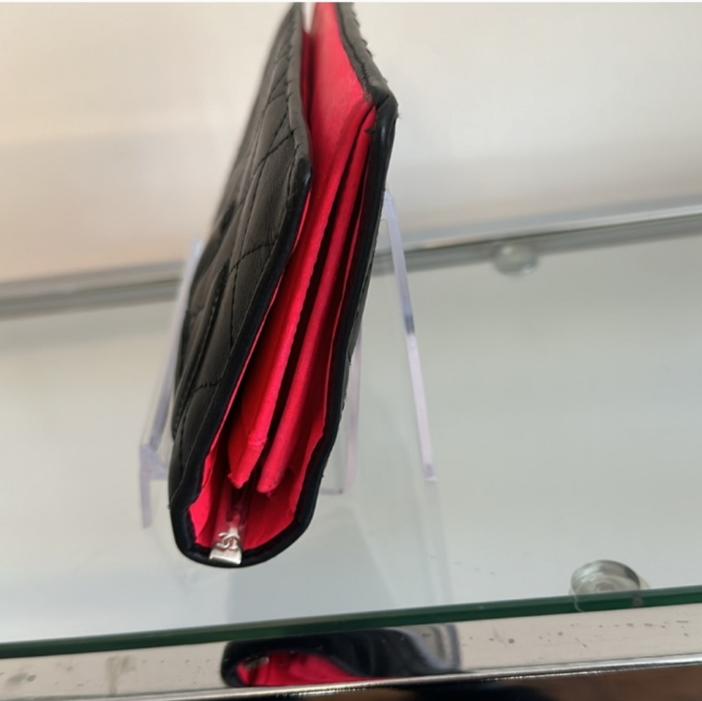 Chanel Black Quilted Lambskin Ligne Cambon Vertical Wallet with Pink Interior - Picture 4 of 16
